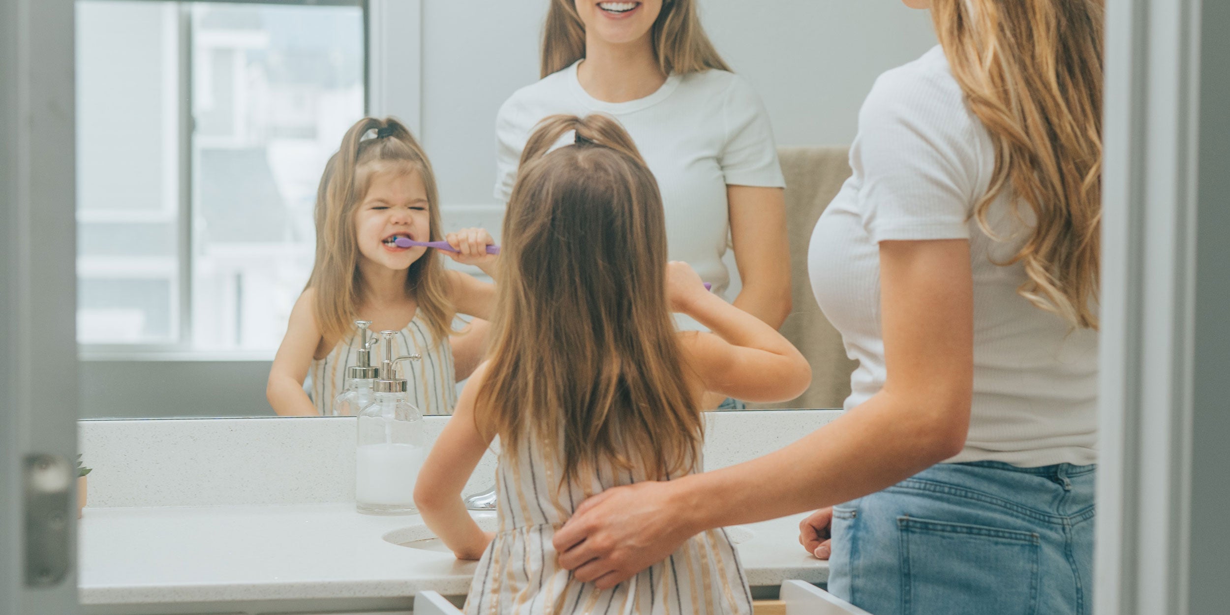 Apprendre à se brosser les dents avec Montessori